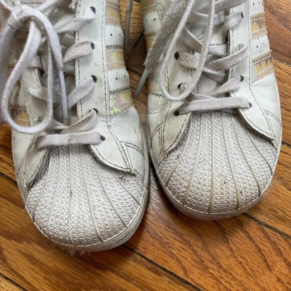 Adidas Superstar shoes with a touch of shine, size Y3 (adult  35) - Picture 6 of 9